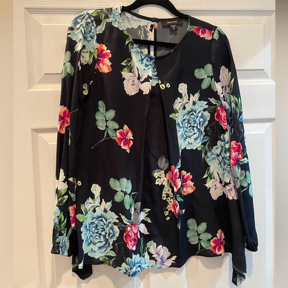 Blouse by Karen Kane, size extra  small